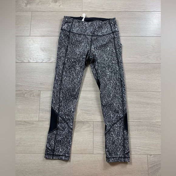 Lululemon Pace Rival Crop Power Luxtreme Suited Jacquard Black White / Black - Picture 6 of 16